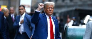 trump-boasts-enormous-lead-in-dem-super-tuesday-state-primary:-poll