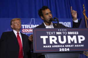 vivek-ramaswamy-speaks-at-trump-rally:-‘1776-moment’