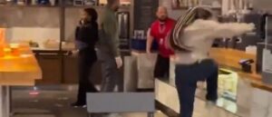 ‘i’ll-get-your-f*cking-stuff’:-video-shows-manager,-employee-duking-it-out-during-wild-fight