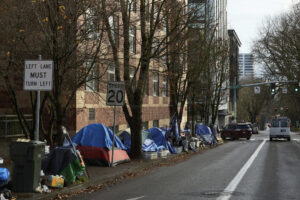 lamont-expands-state-support-to-address-homelessness