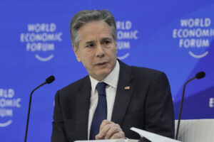 blinken-stuck-in-davos-after-boeing-aircraft-experiences-oxygen-leak