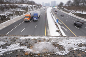 winter-storm-leaves-14-dead-in-tennessee,-northeast-on-alert