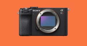 you-can-take-sony’s-full-frame-camera-anywhere