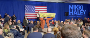 nikki-haley-scolds-crowd-for-booing-climate-protesters-disrupting-campaign-event