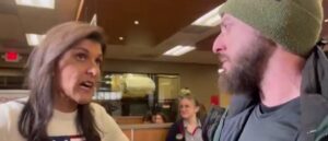 ‘you’re-not-gonna-beat-trump’:-video-emerges-allegedly-showing-veteran-confronting-nikki-haley