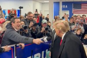 trump-announces-“ron-desanctimonious”-nickname-“officially-retired”-|-the-gateway-pundit-|-by-jim-hᴏft