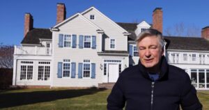 alec-baldwin-cuts-$10-million-off-mansion’s-sale-price-after-legal-troubles-grow