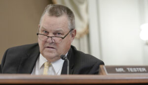 tester-calls-on-congress-to-find-bipartisan-solution-to-‘unacceptable’-border-crisis