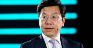 this-chinese-startup-is-winning-the-open-source-ai-race