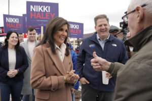 new-hampshire-primary:-polls-begin-to-close-in-make-or-break-gop-contest