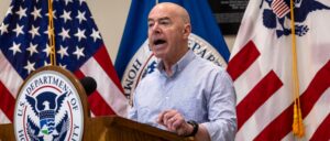 biden’s-dhs-demands-texas-authorities-stand-down-at-southern-border-as-legal-battle-intensifies