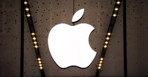 apple-isn’t-ready-to-release-its-grip-on-the-app-store