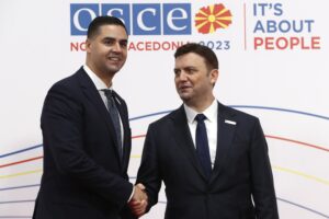 russia-threatens-to-torch-diplomatic-forum-over-ukraine