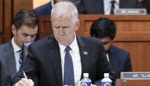 thom-tillis-blasts-‘immoral’-plan-to-sink-border-deal-in-order-to-help-trump