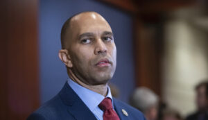 republicans-holding-up-aid-for-ukraine-could-end-with-us-troops-at-war-in-europe:-jeffries