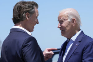 newsom-praises-biden’s-‘loyalty’-in-moving-south-carolina-ahead-of-new-hampshire