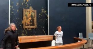 crazed-global-warming-freaks-throw-soup-at-mona-lisa-painting-in-the-louvre-museum-in-paris