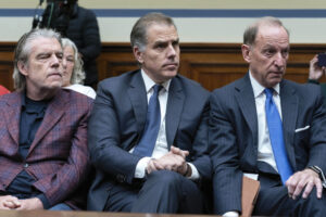 judge-unseals-warrants-for-hunter-biden’s-laptop