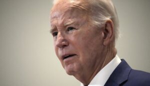 biden-should-focus-more-on-‘being-smarter-than-looking-tougher’-on-border,-california-senator-says