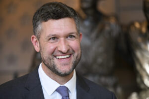 vulnerable-new-york-democrat-outraises-republican-opponents-in-competitive-swing-district
