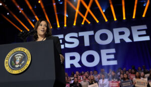 the-kamala-contradiction-—-sagging-approval,-strong-campaigning