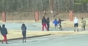 police-respond-to-shooting-at-georgia-high-school;-two-injured-(video)