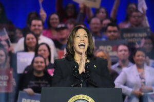 harris-tells-south-carolina-voters-to-‘believe’-trump-will-be-a-dictator-on-‘day-one’