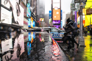manhattan-district-attorney-to-charge-immigrants-who-attacked-police-in-times-square