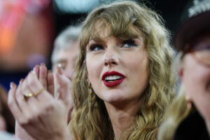 a-history-of-taylor-swift’s-political-involvement-—-and-how-it-could-resurface-in-2024