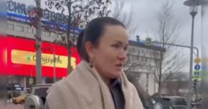 russians-react-to-tucker-carlson-visiting-moscow-(video)