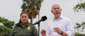 ‘spineless-gop’:-border-patrol-agents-rip-house-republicans-for-failing-to-impeach-mayorkas