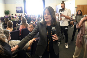 marianne-williamson-ends-2024-campaign-after-nevada-loss-to-biden
