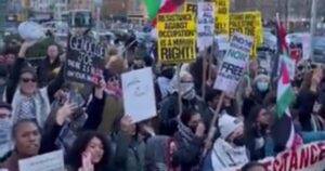 “genocide-joe-has-got-to-go!”-–-biden’s-motorcade-met-by-hundreds-of-protestors-in-new-york-city-(video)