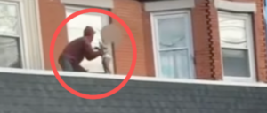 video-shows-good-samaritan’s-dramatic-rescue-of-toddler-wandering-on-roof