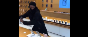 video-shows-thief-pocketing-dozens-of-iphones-in-broad-daylight