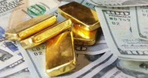 shifting-landscape-ahead:-why-gold-over-cash-makes-sense-for-some-americans