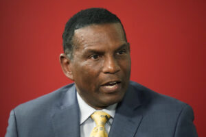 super-bowl-2024:-burgess-owens-continues-to-disavow-‘black-national-anthem’-in-nfl-boycott