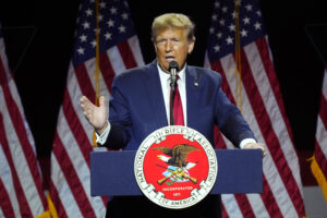 trump-blasts-biden’s-fitness-to-run-for-president-if-special-counsel-says-he’s-‘not-fit-to-charge’