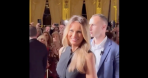 beautiful-melania-joins-president-trump-at-mar-a-lago-satruday-night-(video)