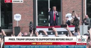 watch:-overflow-crowd-in-conway,-south-carolina-goes-wild-as-trump-greets-them-ahead-of-rally