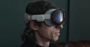 new-study-suggests-apple’s-vision-pro-may-“rewire”-brain