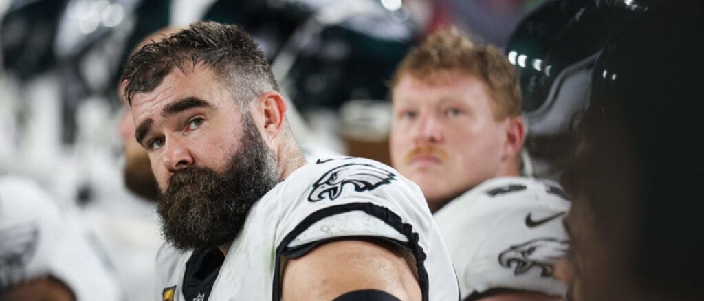 fact-check:-image-of-jason-kelce-dressed-as-‘the-hangover’-character-is-edited