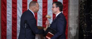 here’s-how-the-ukraine-aid-bill-could-pass-the-house-over-gop-objections