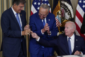 white-house-dances-around-manchin-not-endorsing-biden’s-campaign-‘right-now’-–-washington-examiner