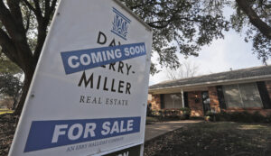 mortgage-demand-tanks-as-mortgage-rates-rise-past-7%-again-–-washington-examiner
