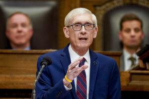 wisconsin-republicans-look-to-limit-democratic-governor’s-veto-power
