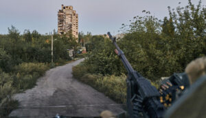 russia-has-‘regained-momentum’-in-ukraine,-former-pentagon-chief-warns-–-washington-examiner