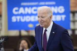 biden-campaigns-on-student-loan-debt-relief,-and-gop-claims-he’s-buying-votes-–-washington-examiner