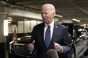 biden’s-use-of-notecards-during-private-fundraisers-sparks-donor-concerns-–-washington-examiner