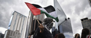 fact-check:-does-this-video-show-humanitarian-aid-delivered-to-gaza?